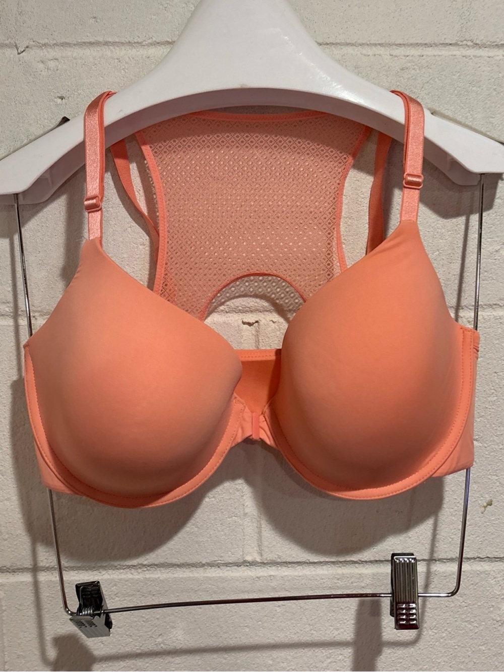 Victoria’s Secret T Shirt bra 34DD salmon pink underwire front closure